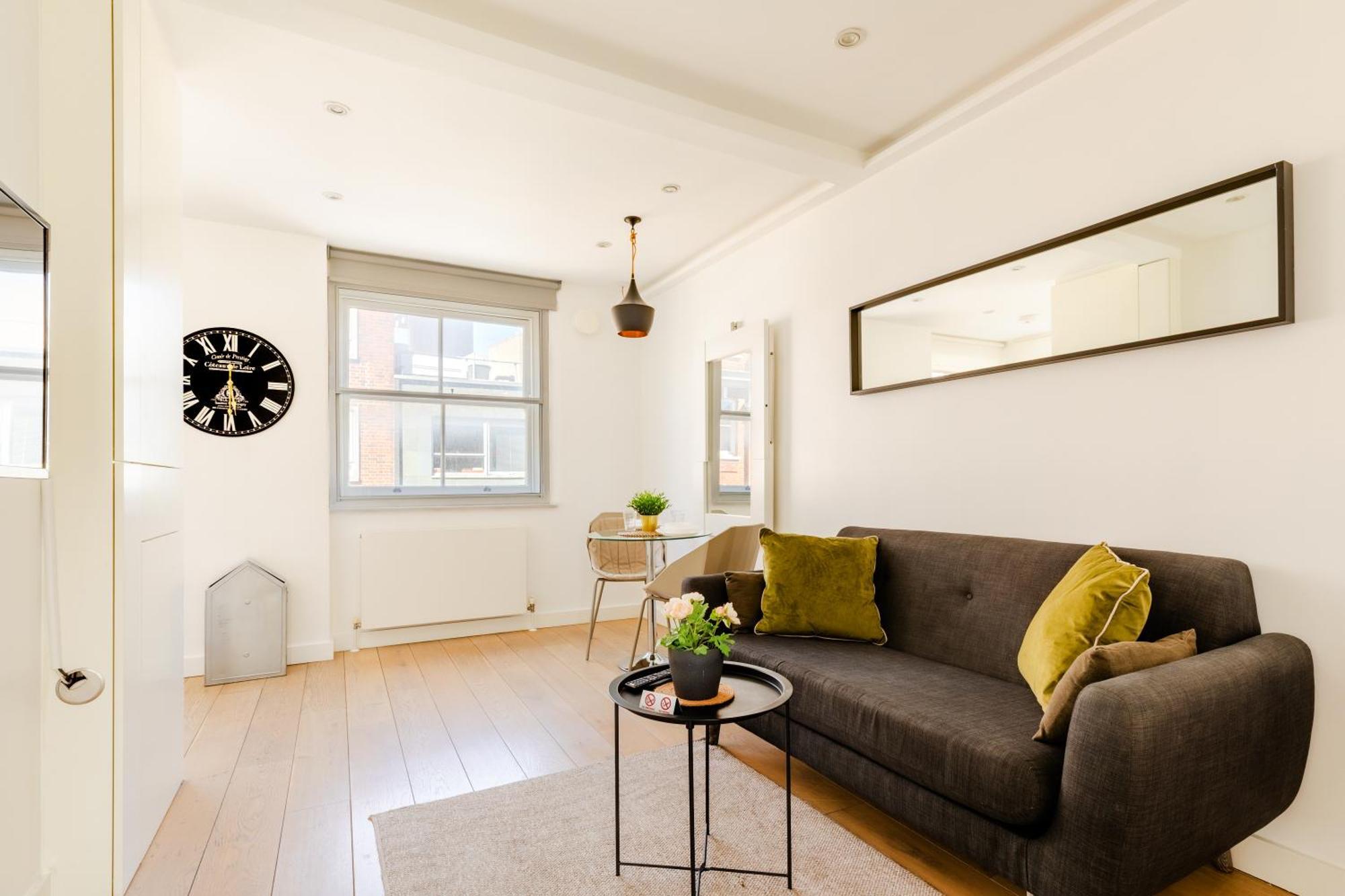 Stayinn Soho Apartments London Bagian luar foto