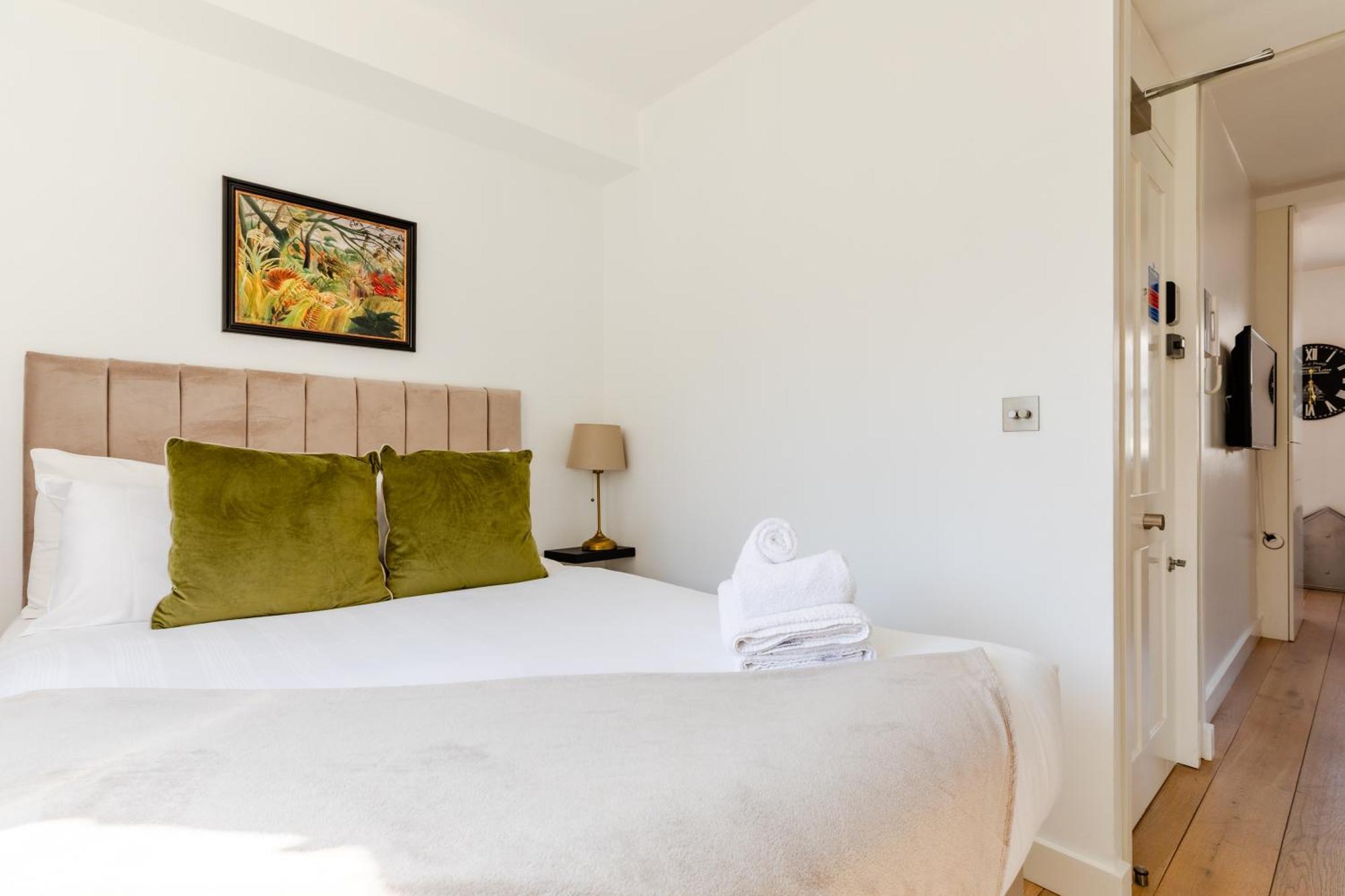 Stayinn Soho Apartments London Bagian luar foto