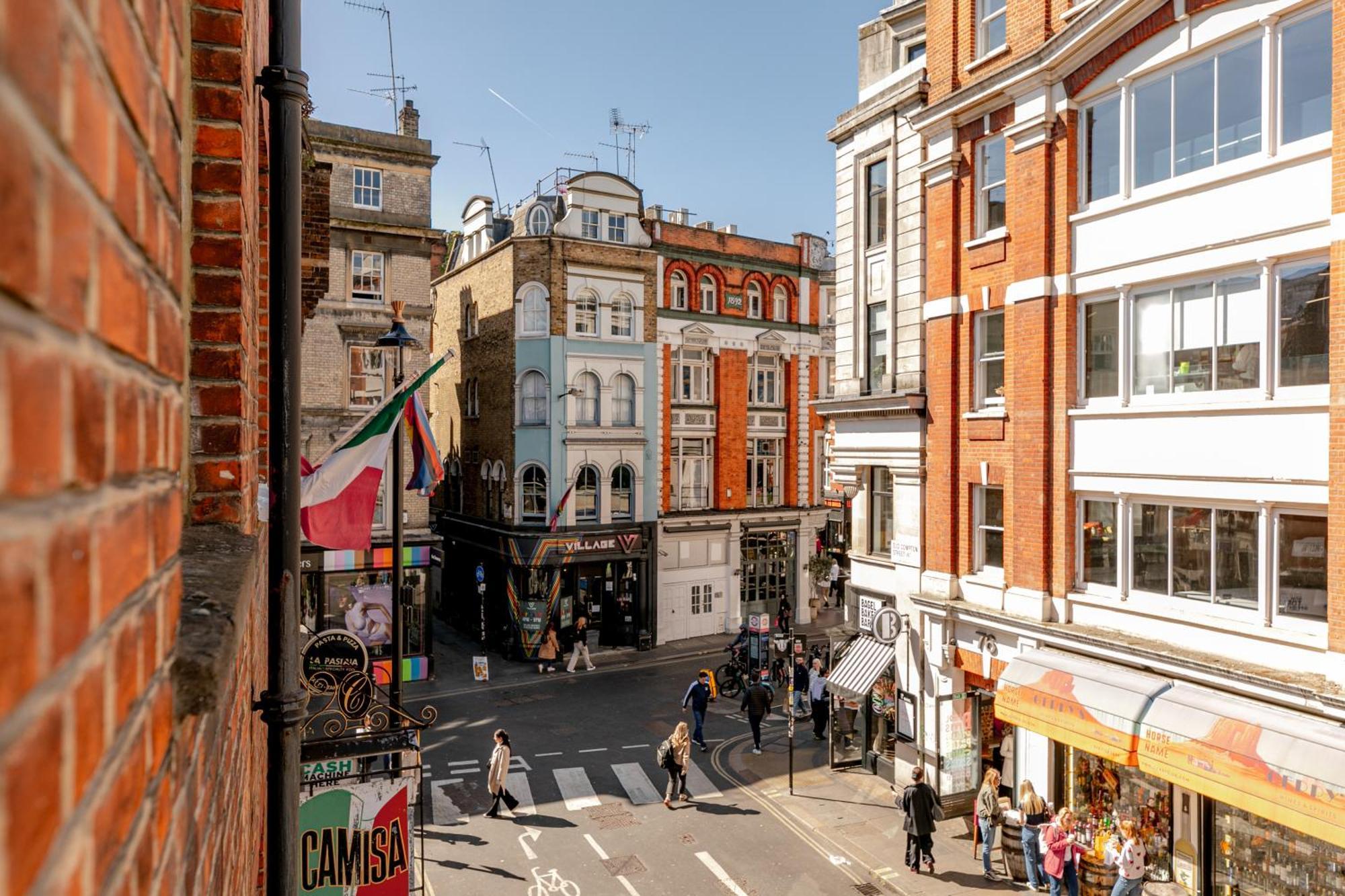 Stayinn Soho Apartments London Bagian luar foto